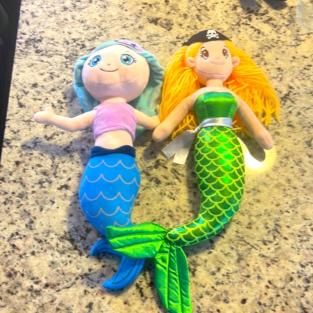 Plush mermaids